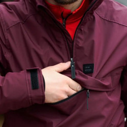 Фото: “Анорак VINTAGE INDUSTRIES RED”