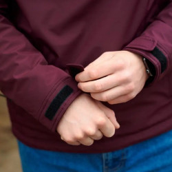 Фото: “Анорак VINTAGE INDUSTRIES RED”