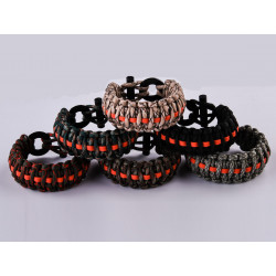 Фото: “Браслет из верёвки”