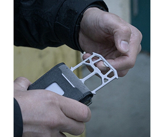 Фото: “Универсальный мультитул выживальщика Dango MT04”, купить в интернет магазине