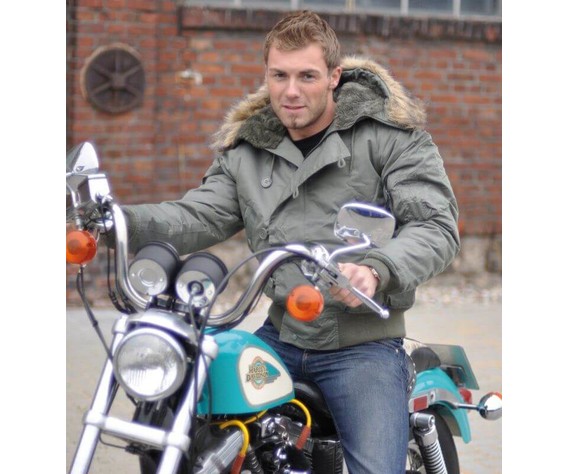 Фото: “Летная куртка N2B Mil-Tec”, купить в интернет магазине