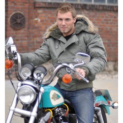 Фото: “Летная куртка N2B Mil-Tec”