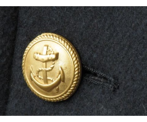 Фото: “Бушлат морской ВМФ Mil-tec в ретро стиле с золотистыми пуговицами”, купить в интернет магазине