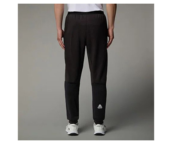 Фото: “Брюки M Mountain Athletics Fleece Joggers TNF, цвет Black”, купить в интернет магазине