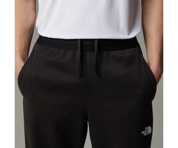Фото: “Брюки M Mountain Athletics Fleece Joggers TNF, цвет Black”, купить в интернет магазине