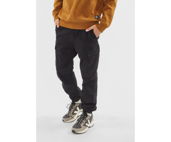 Фото: “Брюки Vince cargo jogger Vintage, цвет Steel”, купить в интернет магазине