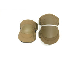 Фото: “США наколенники 