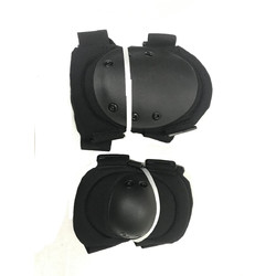 Фото: “США наколенники 