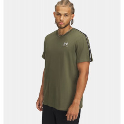 Фото: “Футболка Icon HWT Tee Taping Under Armour, цвет Green”, купить в интернет магазине