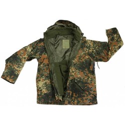 Фото: “Ветро-влагозащитная куртка Mil-Tec”