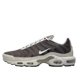 Превью товара: “Кроссовки U Air Max Plus Nike, цвет Cave Stone/Summit White”, купить в интернет магазине