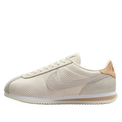 Превью товара: “Кроссовки W Cortez Nike, цвет Pearl White/Pale Ivory/Vachetta Tan”, купить в интернет магазине