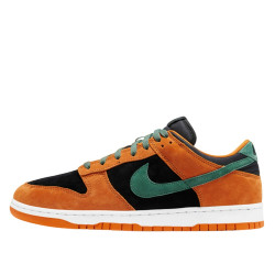 Превью товара: “Кеды U Dunk Low SP Nike, цвет Black/Nori Ceramic”, купить в интернет магазине