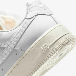 Превью товара: “Кеды W Air Force 1 Low Premium Nike, цвет Summit White/Sea”, купить в интернет магазине
