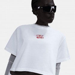 Превью товара: “Футболка W NSW Cropped IWD Nike, цвет White”, купить в интернет магазине