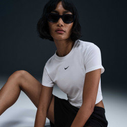 Превью товара: “Футболка W NSW Chill Knit Cropped Nike, цвет White/Black”, купить в интернет магазине
