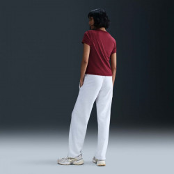 Превью товара: “Футболка W NSW Chill Knit Slim Cropped Nike, цвет Team Red”, купить в интернет магазине