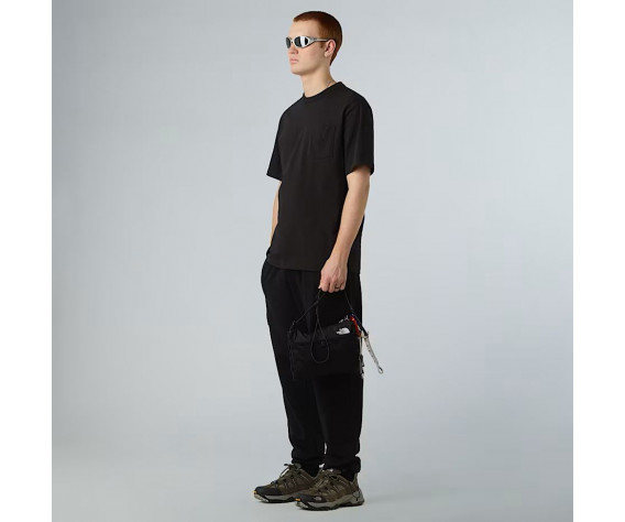 Фото: “Футболка M Dome Relaxed Pocket TNF, цвет TNF Black”, купить в интернет магазине