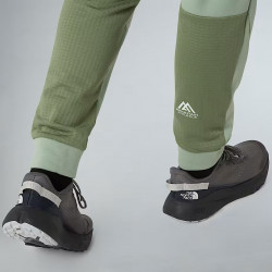 Фото: “Брюки M Mountain Athletics Fleece Joggers TNF, цвет Green”