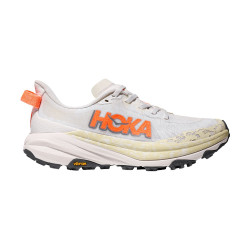Фото: “Кроссовки W Speedgoat 6 HOKA, цвет White/Neon Tangerine”, купить в интернет магазине