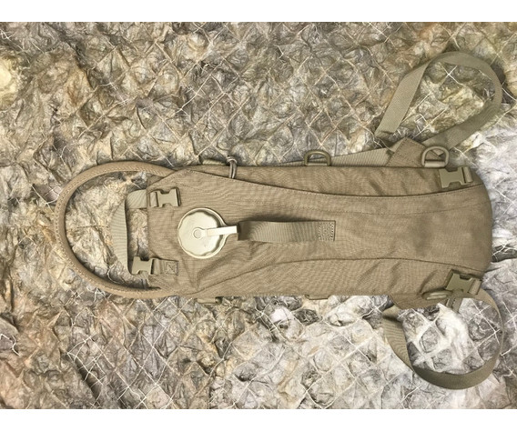 Фото: “Гидратор CamelBak койот”, купить в интернет магазине