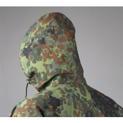 Фото: “Парка Gore-Tex Бундесвер”