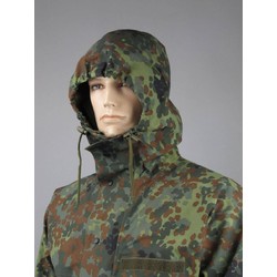 Фото: “Парка Gore-Tex Бундесвер”