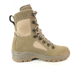 Фото: “Пустынные ботинки DESERT Prabos”