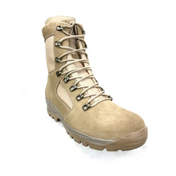 Фото: “Пустынные ботинки DESERT Prabos”