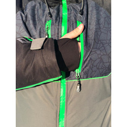 Фото: “Костюм Dickson, кошачий глаз, черно-зеленый”