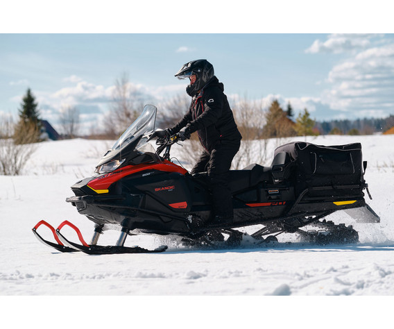 Фото: “Костюм с вышивкой Магеллан, нейлон, черно-красный”, купить в интернет магазине