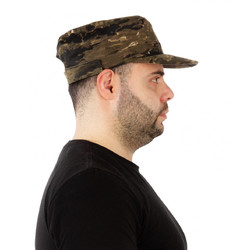 Фото: “Кепка на застежке, грета, топь”