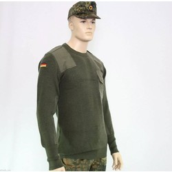 Фото: “Свитер BW Commando”