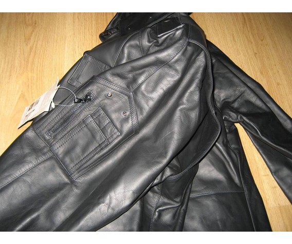 Фото: “Кожаная куртка полицейского”, купить в интернет магазине