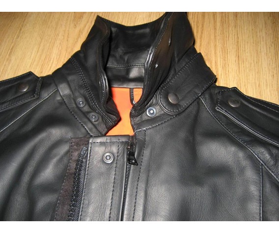 Фото: “Кожаная куртка полицейского”, купить в интернет магазине