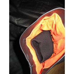 Фото: “Кожаная куртка полицейского”