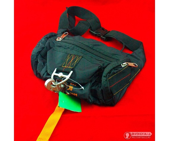 Фото: “Малая сумка с карабином”, купить в интернет магазине