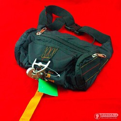 Фото: “Малая сумка с карабином”, купить в интернет магазине