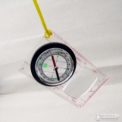 Фото: “Компас жидкостный с линейкой”