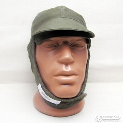 Фото: “Шапка с козырьком BW”