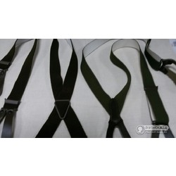 Фото: “Подтяжки Бундесвер на пуговицах”