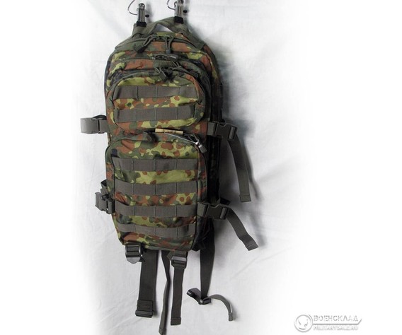 Фото: “Рюкзак штурмовой US Assault Pack Small камуфляж флектарн 20 л”, купить в интернет магазине