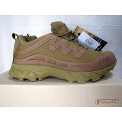 Фото: “Кроссовки Magnum койот”