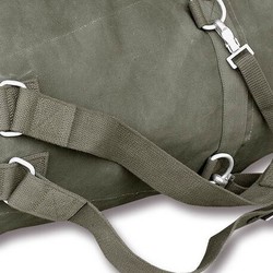 Фото: “Баул на молнии армии Бундесвер”