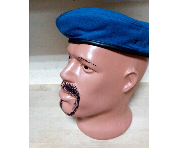 Фото: “Берет голубой”, купить в интернет магазине