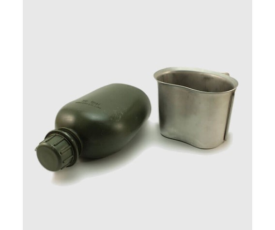 Фото: “Фляга армии Голландии с кружкой оригинал”, купить в интернет магазине