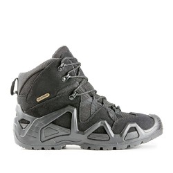 Фото: “Треккинговые ботинки Elkland”