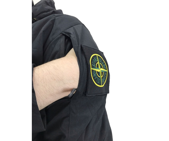 Фото: “Анорак STONE ISLAND черный 2007031”, купить в интернет магазине